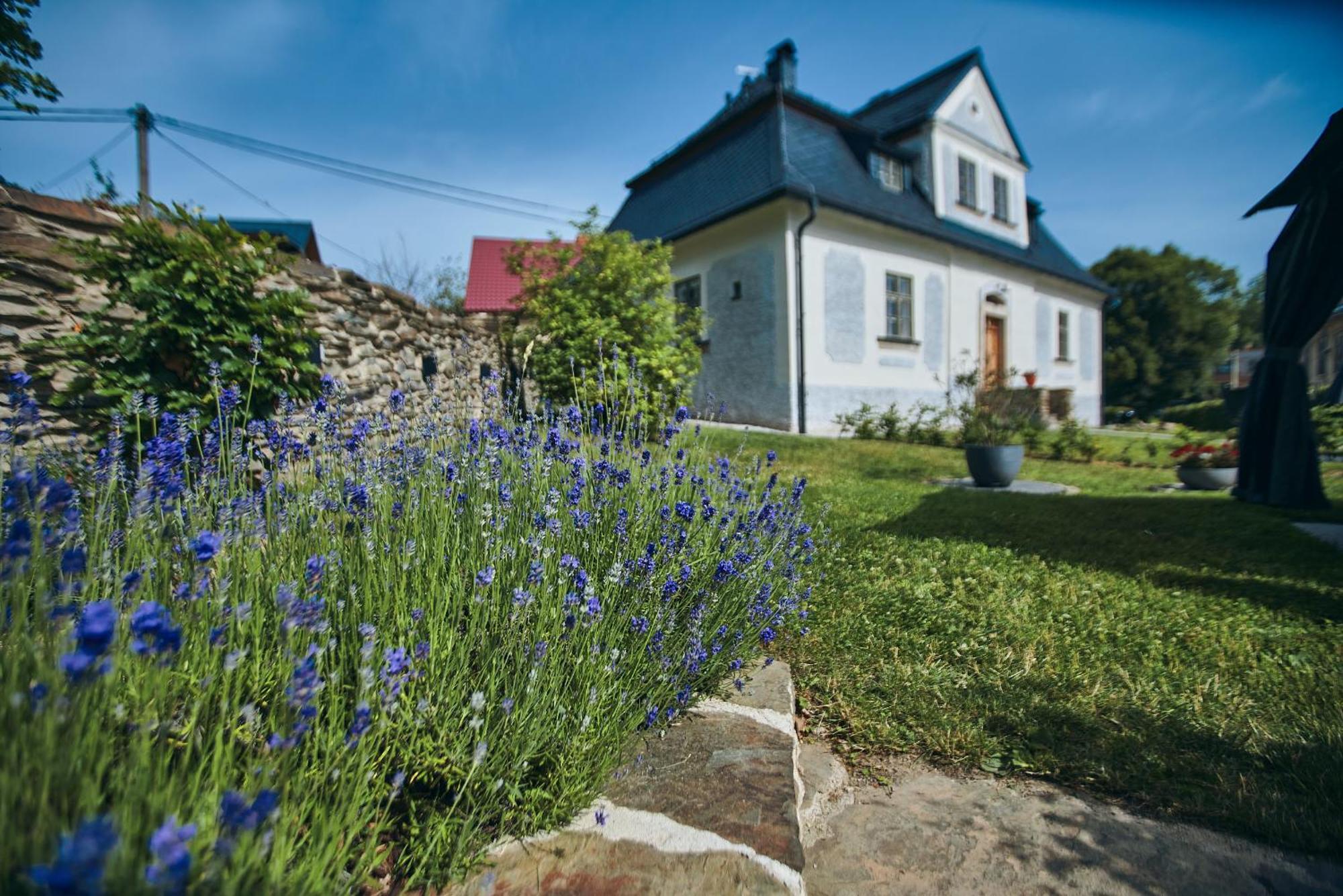 Barokni Kaplanka 1796 A. D. - Luxusni Apartmany V Ceskem Raji Zelezny Brod Bagian luar foto